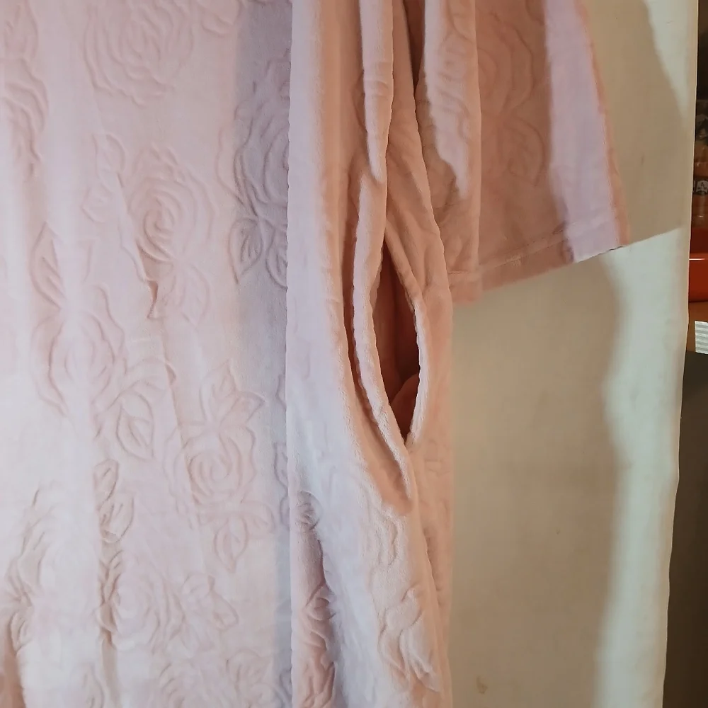 Adonna Full Lengh Full Zip Pink Plush Robe with Pockets